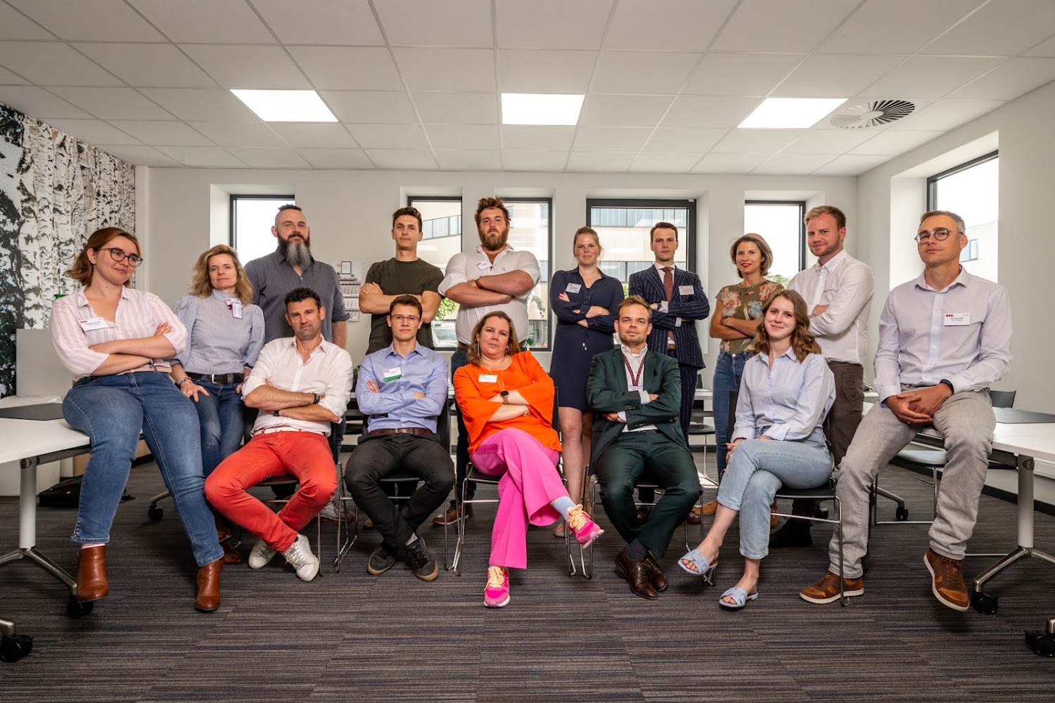 Zomer 2022 BNI Leuven Mercator leden, met in het midden zaakvoerster Saartje. 